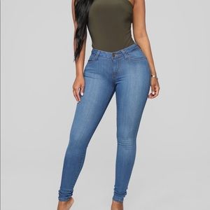 FASHION NOVA Classic Mid Rise Skinny Jeans